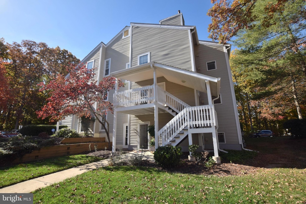 11959 Cardamom Dr, Woodbridge, VA 22192 - photo 1