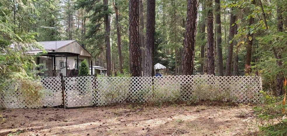 152 River Rd N, Cusick, WA 99119 - photo 1