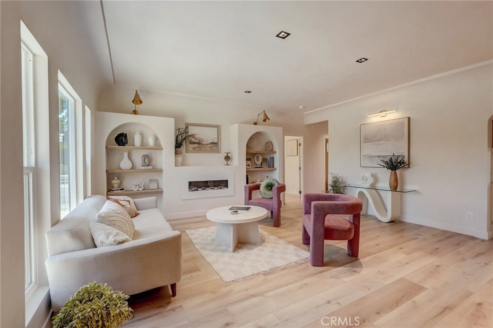 4800 Pickford St, Los Angeles, CA 90019 - photo 1