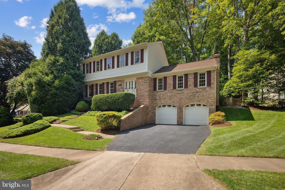 9809 Natick Rd, Burke, VA 22015 - photo 1