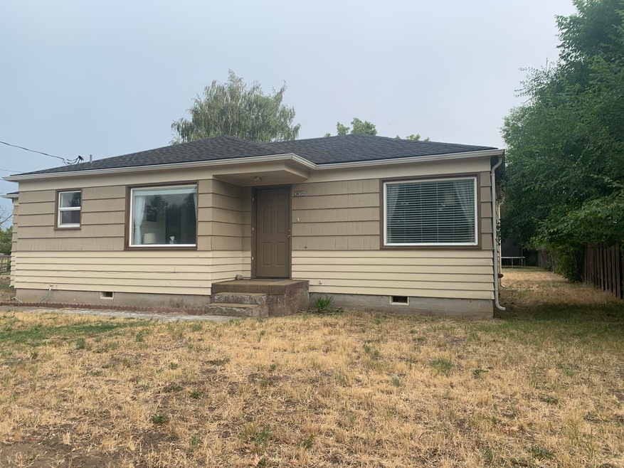 3838 Bristol Ave, Klamath Falls, OR 97603 - photo 1