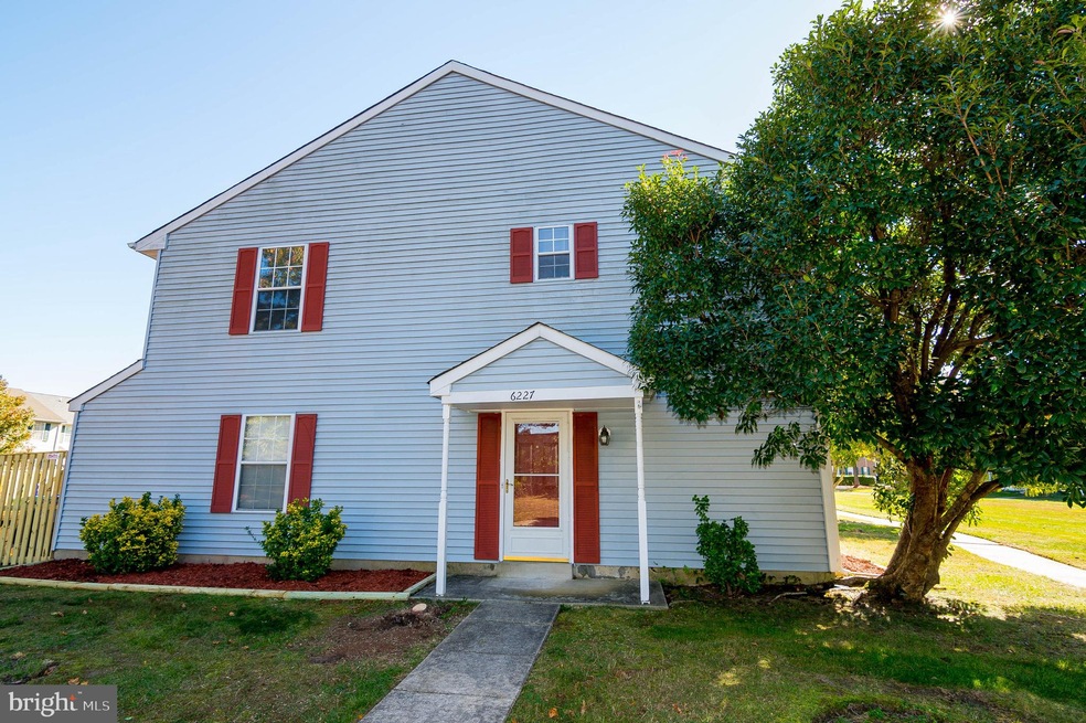 6227 Wolverine Place, Waldorf, MD 20603 - photo 1