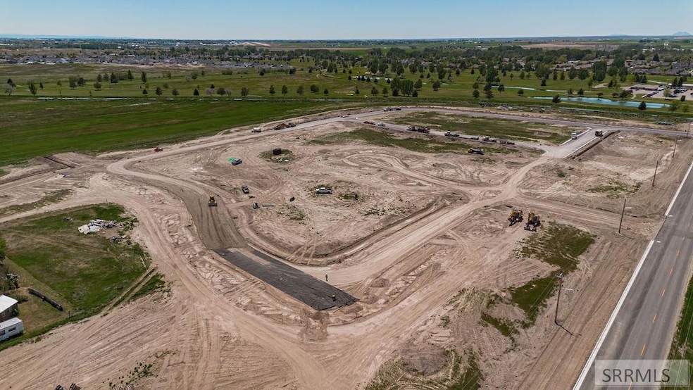 L35&36B6 Slider Ln, Idaho Falls, ID 83401 - photo 1