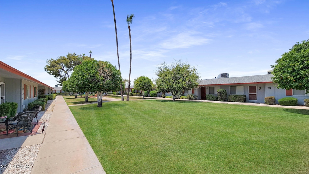 14006 N Newcastle Dr unit 234, Sun City, AZ 85351 - photo 1