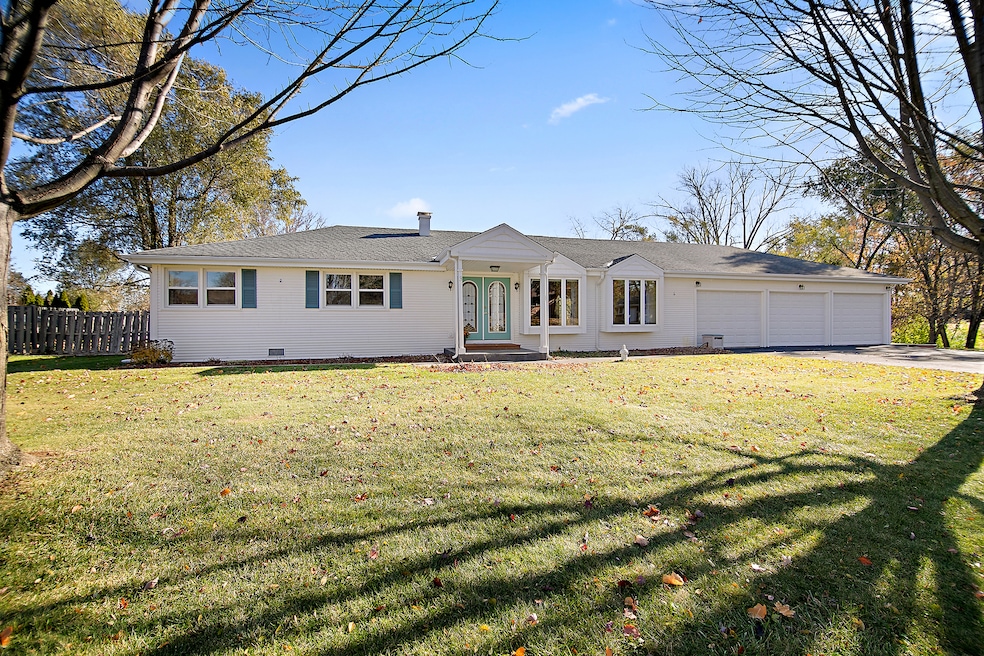 2N603 Virginia Ave, Glen Ellyn, IL 60137 - photo 1