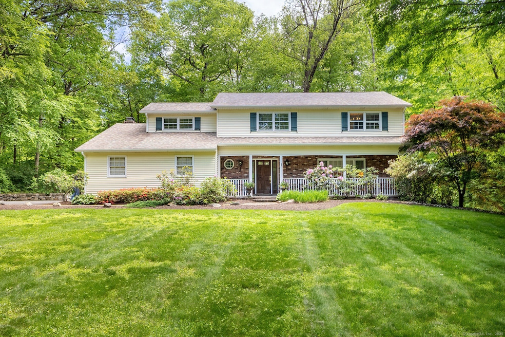 Welcome to 9 Meadowbrook Road!