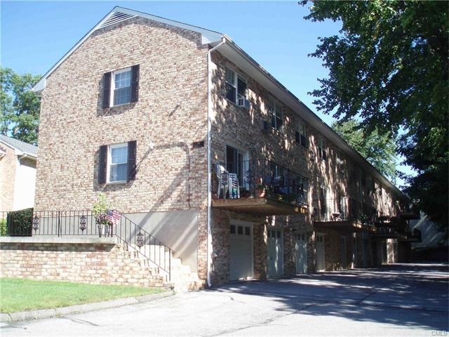 35 Woodway Rd unit A5, Stamford, CT 06907 - photo 1