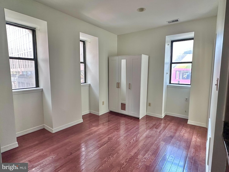 118 S 12th St unit 4F, Philadelphia, PA 19107 - photo 1