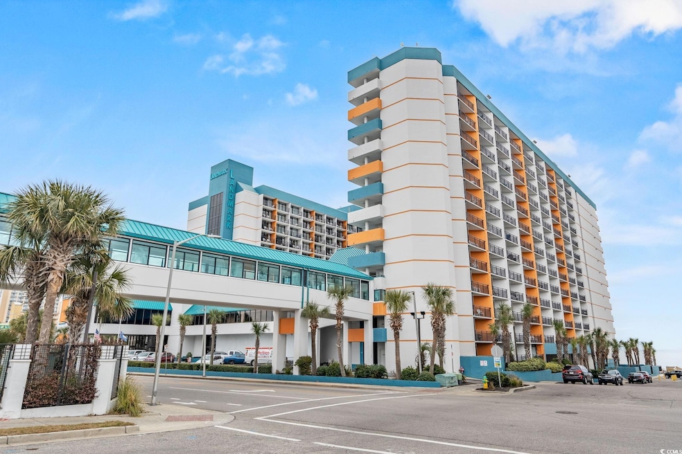View of apartment building / complex