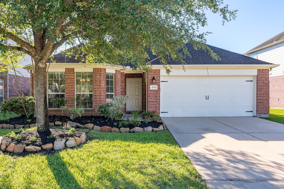 30406 Mesa Valley Dr, Spring, TX 77386 - photo 1