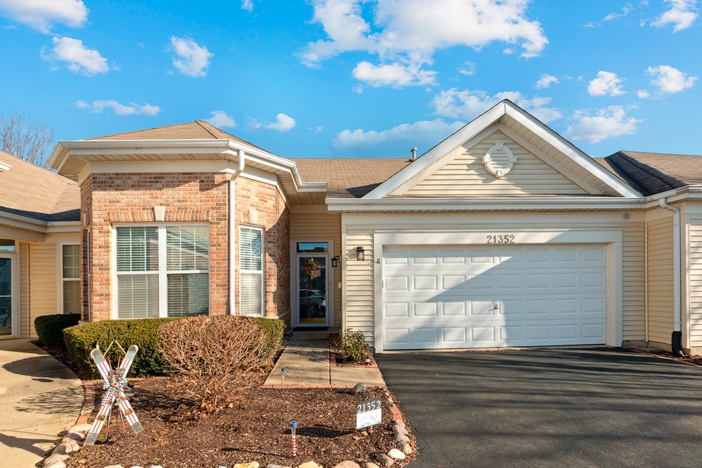 21352 Mays Lake Dr, Crest Hill, IL 60403 MLS MRD11948531