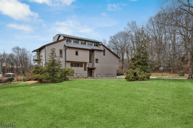 94 Lawrence Rd, Randolph, NJ 07869 - photo 1