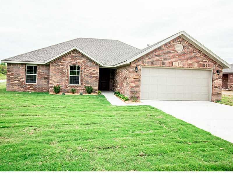 1312 Willow Oak St, Elkins, AR 72727 - photo 1