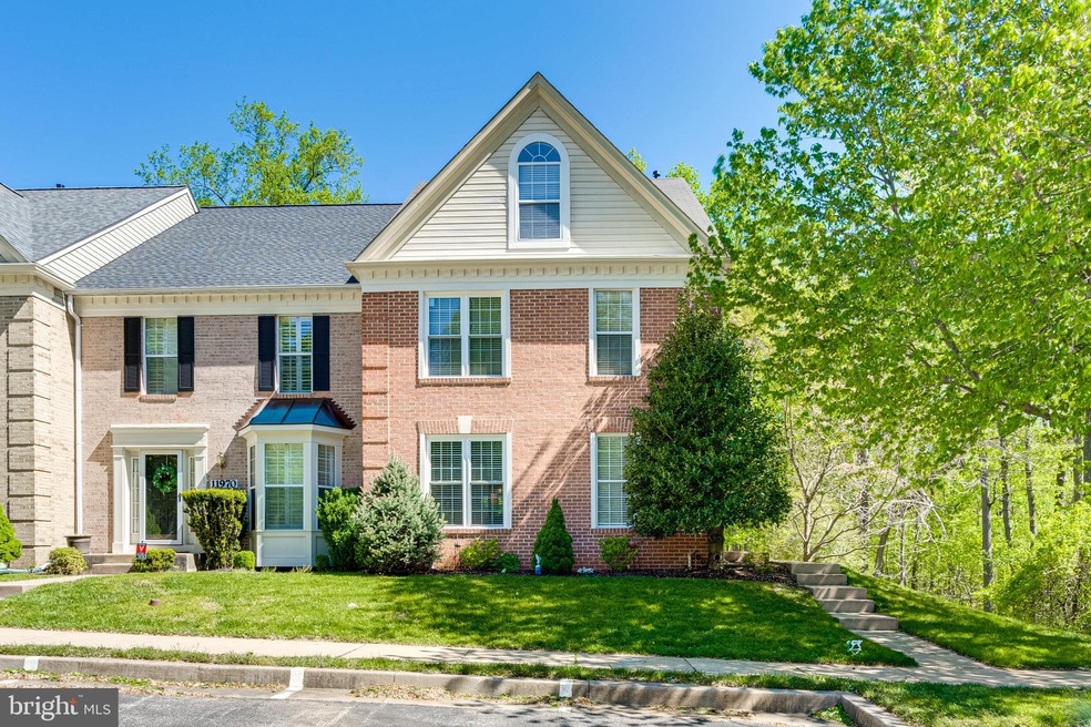 11972 Thurloe Dr, Lutherville Timonium, MD 21093 - photo 1