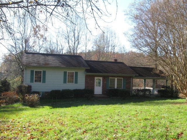 249 Springview Dr, Millers Creek, NC 28651 - photo 1