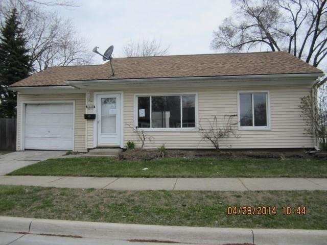26501 Kathy St, Roseville, MI 48066 - photo 1