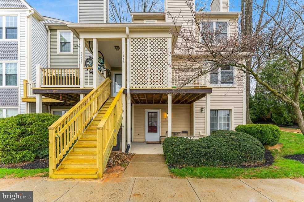 306A Locust St SE unit 12, Vienna, VA 22180 - photo 1