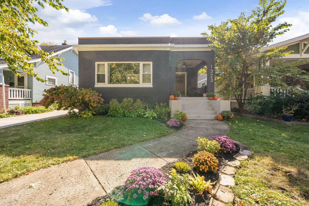 1323 Mulford Road