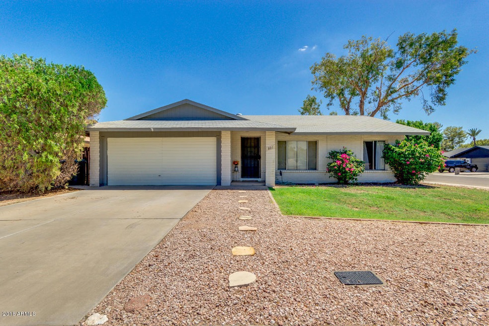 801 E Divot Dr, Tempe, AZ 85283 - photo 1