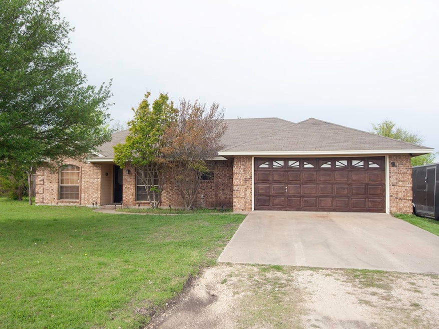 818 W 3rd St, Eddy, TX 76524 - photo 1