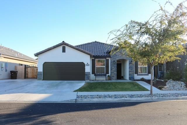 729 Castellina St, Lemoore, CA 93245 - photo 1