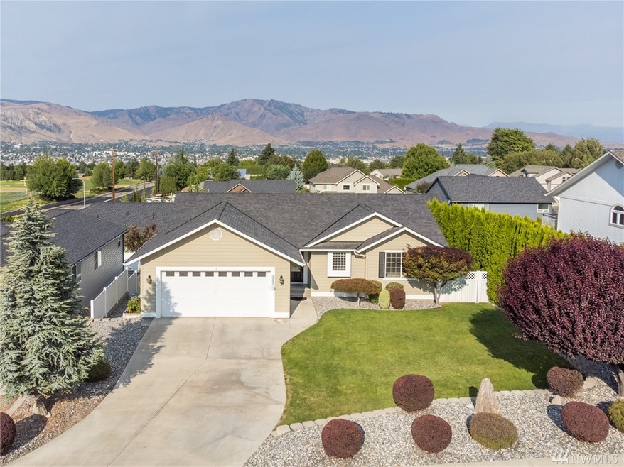 1007 N Harrison Ct, East Wenatchee, WA 98802 - photo 1