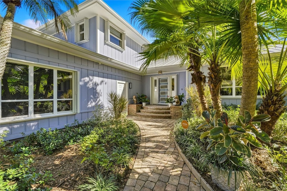 590 11th Ave, Vero Beach, FL 32962 - photo 1