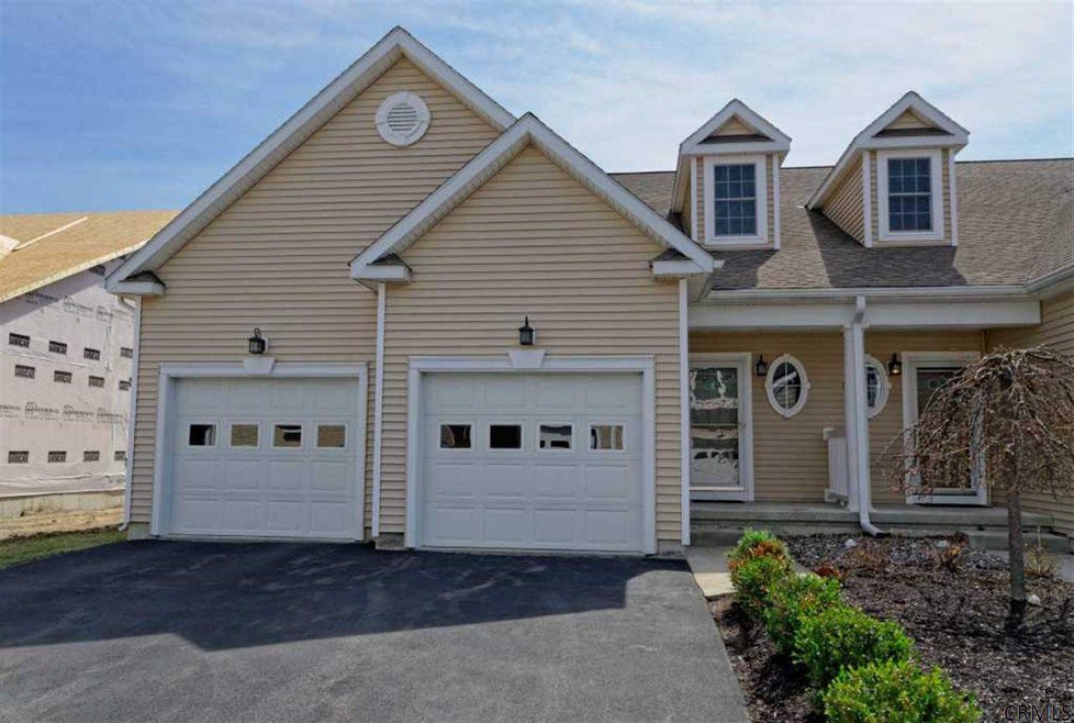 4 Jordan Rd, Troy, NY 12180 - photo 1