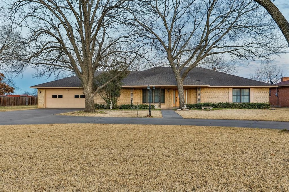 2100 Fm 2071, Gainesville, TX 76240 - photo 1