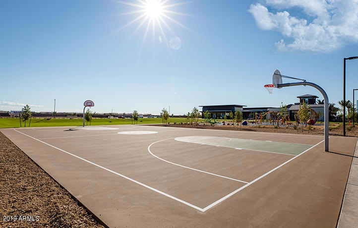 Cadence Parks_Playground_Courts_722x460