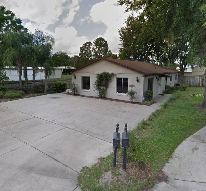 540 E Caroline St, Tavares, FL 32778 - photo 1