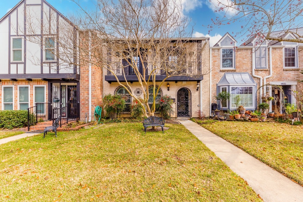 1308 Country Place Dr, Houston, TX 77079 - photo 1