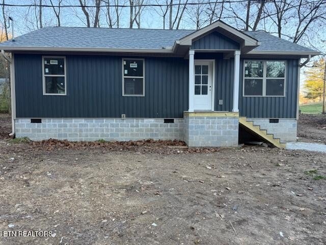 501 Hillcrest St, Clinton, TN 37716 - photo 1