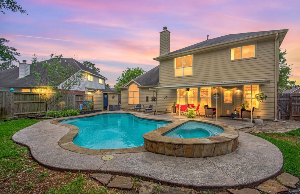 8918 Path Green Dr, Houston, TX 77095 - photo 1