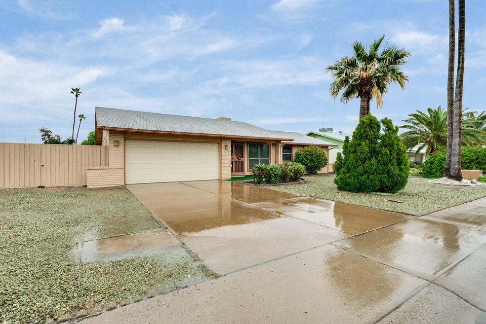 8935 N 104th Ave, Peoria, AZ 85345 - photo 1