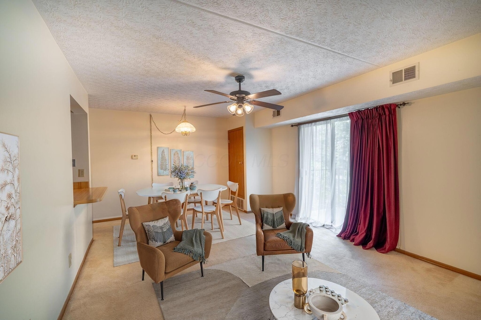 Sharon Woods Senior Village II unit 215, Columbus, OH 43229 - photo 1