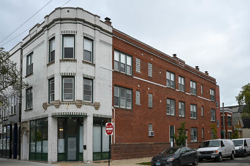 2350 W Charleston St unit 1R, Chicago, IL 60647 - photo 1