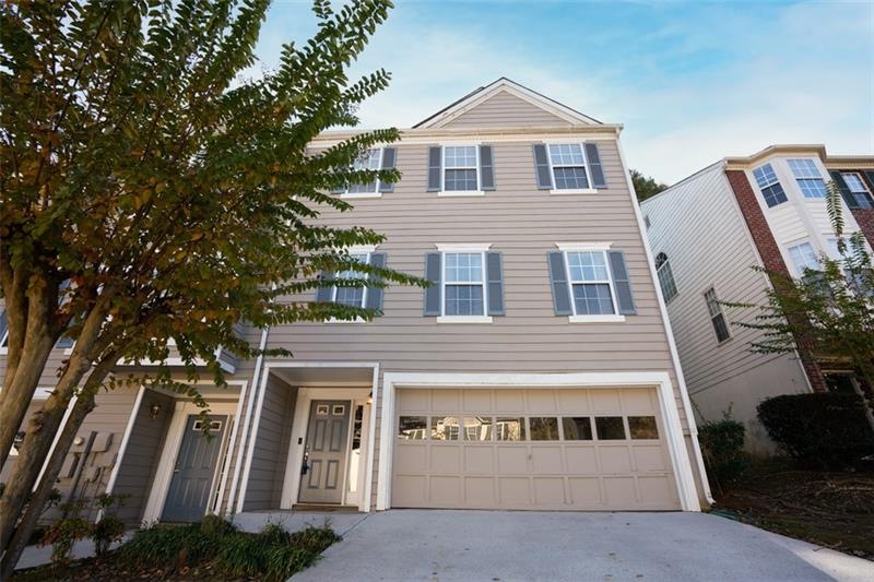 Tri-level Duluth End Unit Townhouse