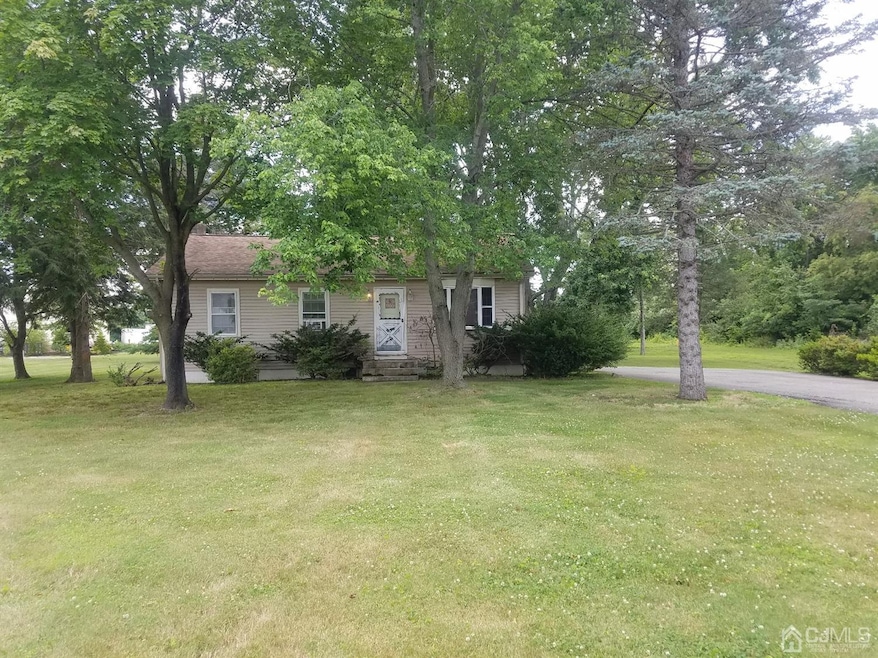 16 Haypress Rd, Cranbury, NJ 08512 - photo 1