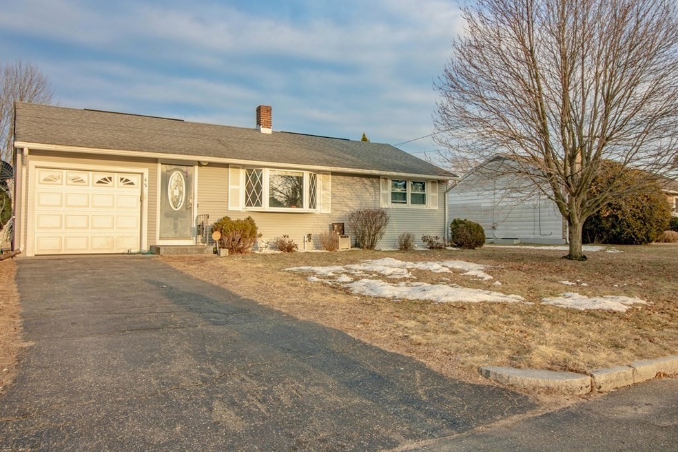 45 Wakefield St, Indian Orchard, MA 01151 - photo 1