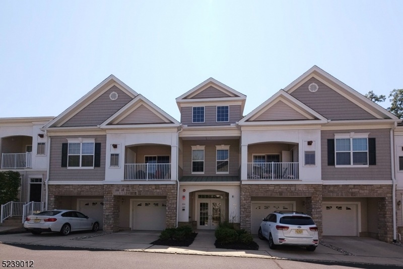 106 Stone Creek Ct unit 106, Whippany, NJ 07981 - photo 1