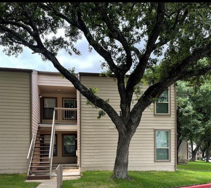 For Rent $1,350/month