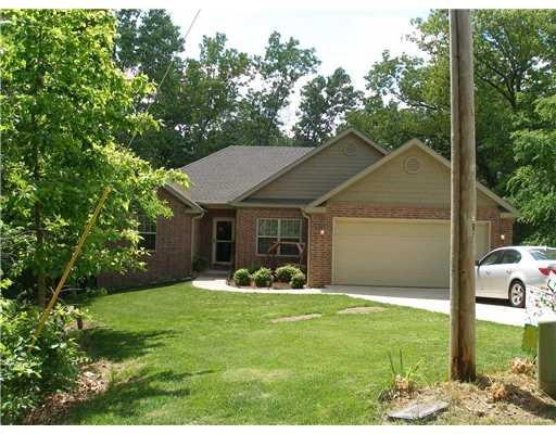 Exterior Front. Lovely home in quiet cul-de-sac.