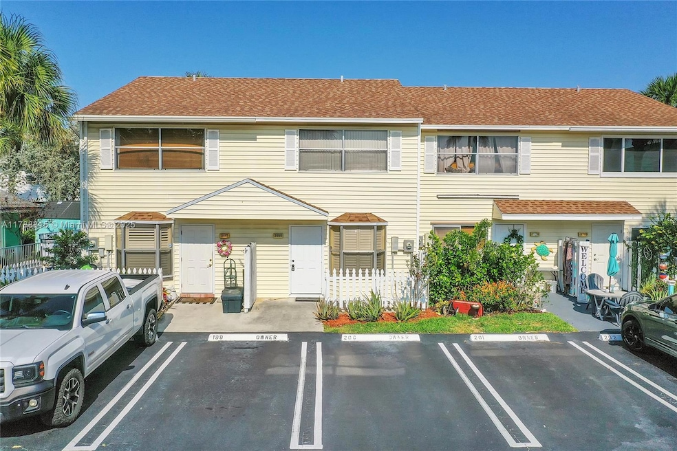 For Sale $410,000 • Co-Listing Agent