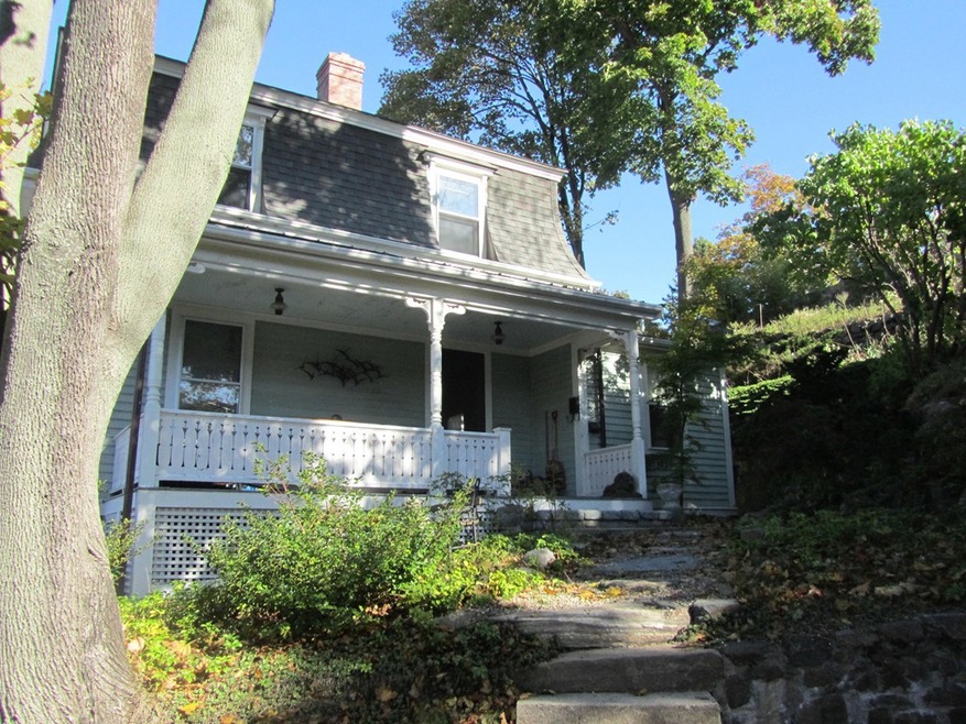 28 Bassett St, Marblehead, MA 01945 - photo 1