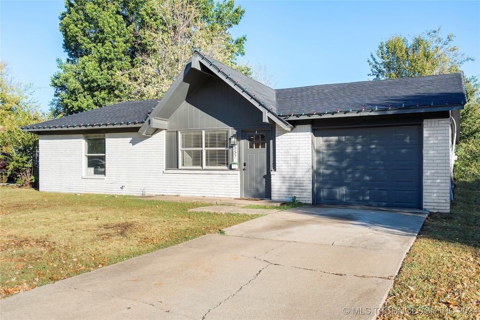 557 W 149th St, Glenpool, OK 74033 - photo 1