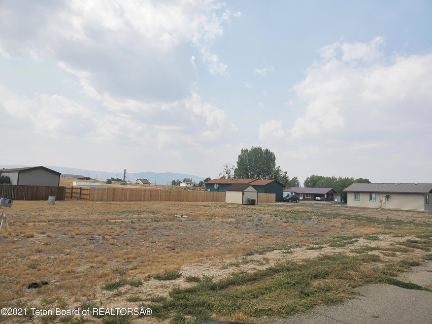 506 Maple St, La Barge, WY 83123 - photo 1