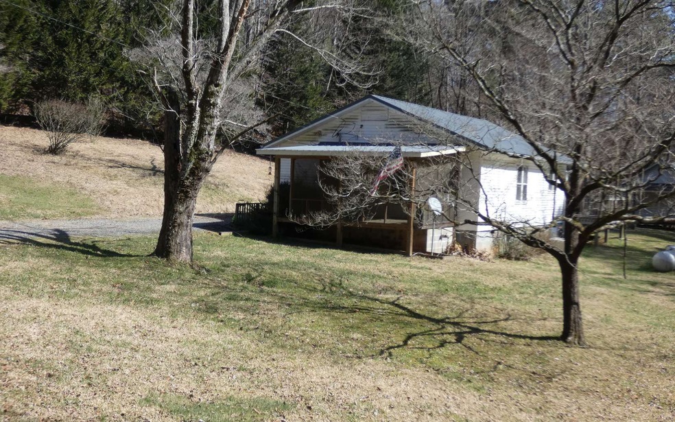 200 Old Woodring Rd, Ellijay, GA 30540 - photo 1