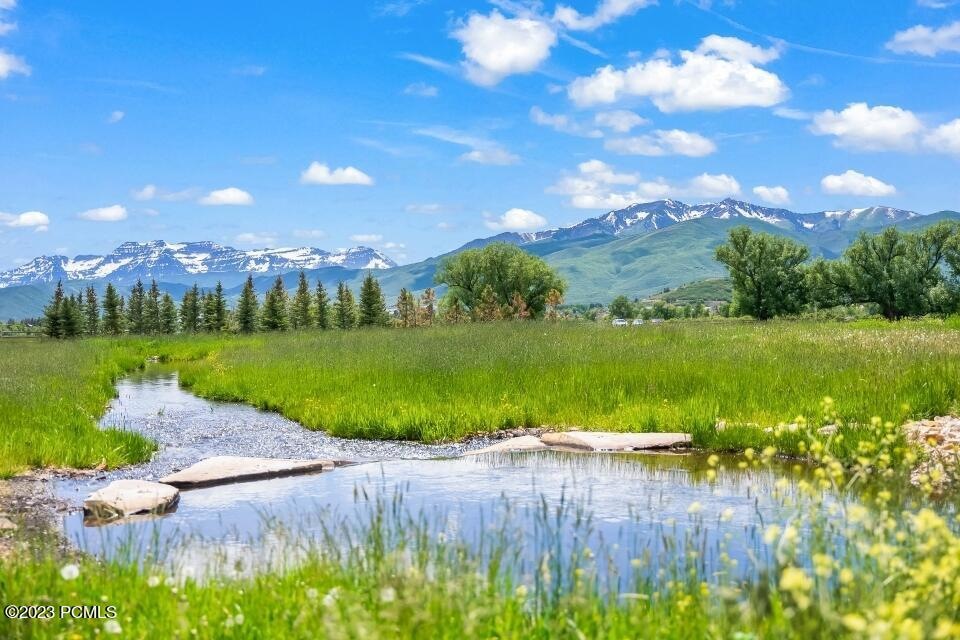25_Lot_960x640_4044307