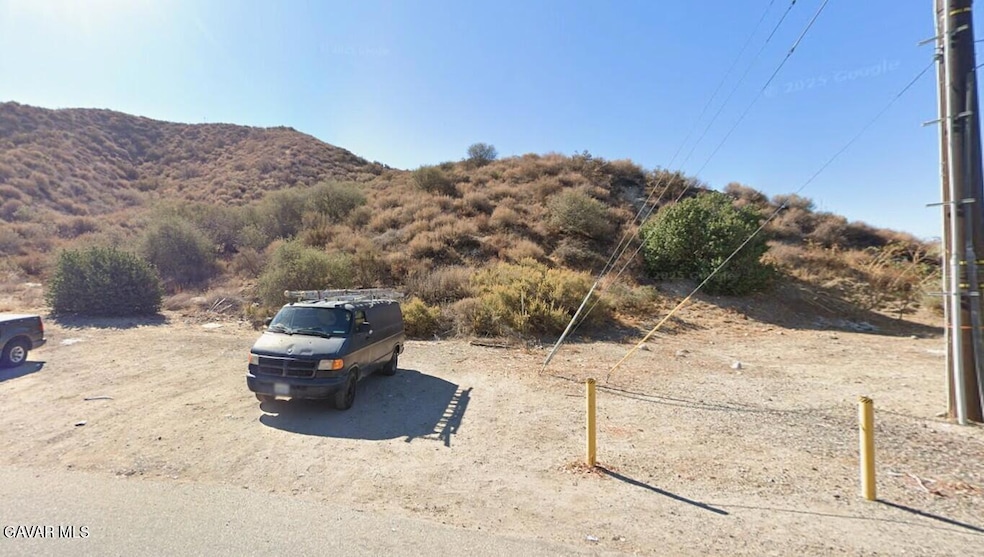 17930 Scherzinger Ln, Santa Clarita, CA 91387 - photo 1